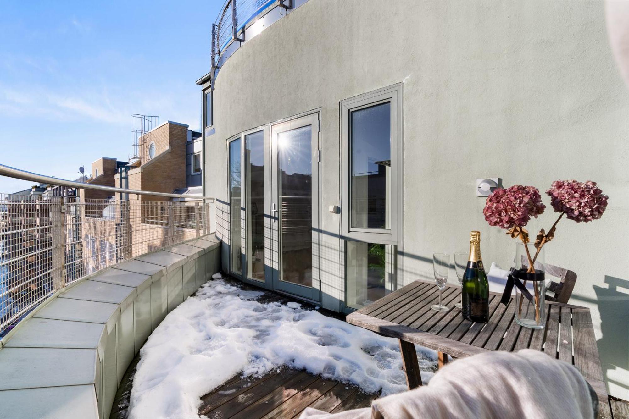 Top Floor With Balcony - Super Central - 5 Pax Oslo Ngoại thất bức ảnh